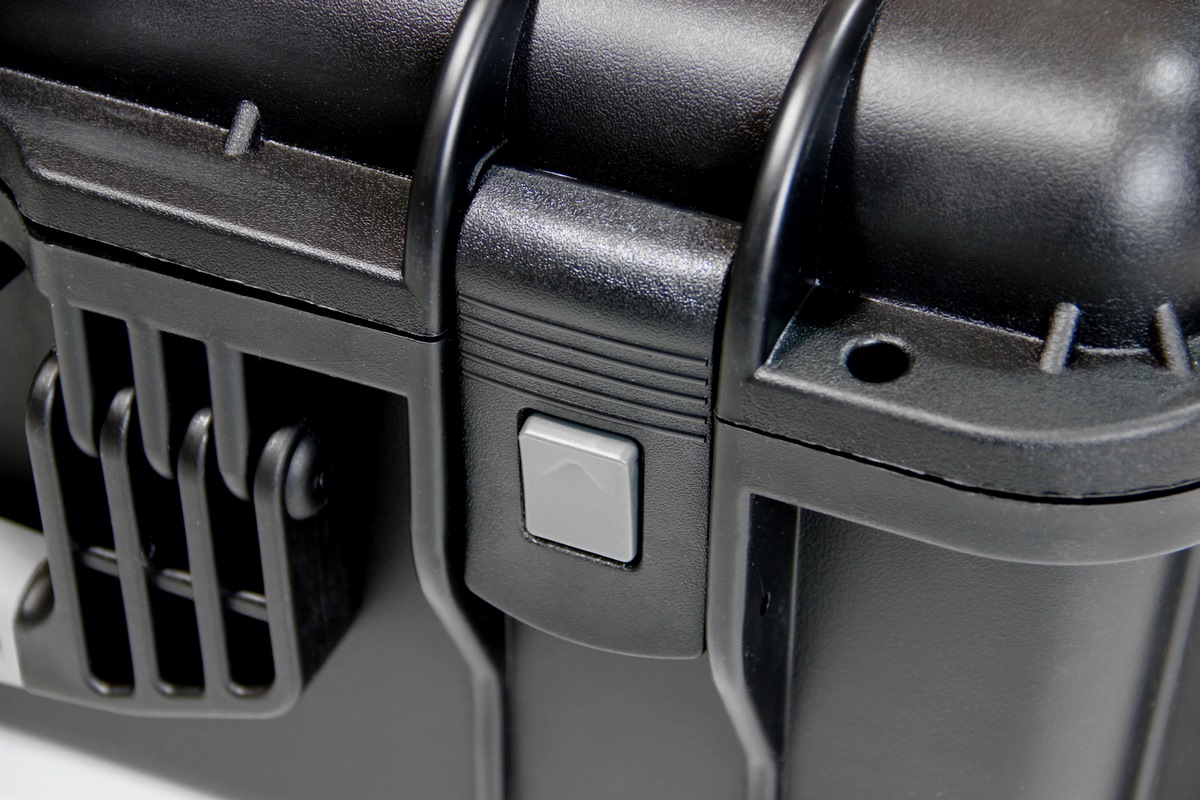 FEELWORLD 21,5" 1000 cdm² Feld-Monitor-Kofferus