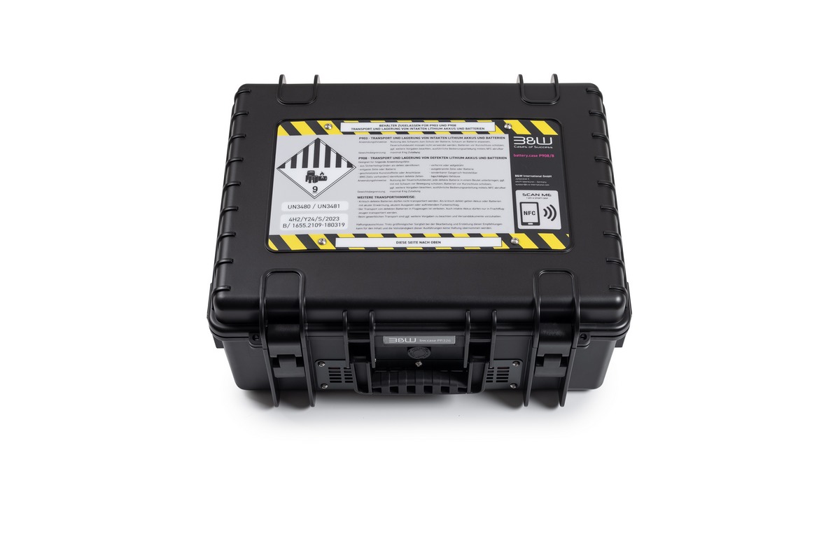B&W | Akkutransportkoffer P908.8 schwarz (zertifiziert nach P903 und P908)