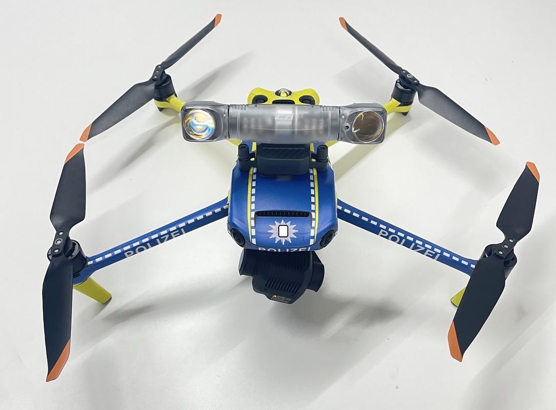 CZI GL10 V2 Scheinwerfer auf Drohne vorne