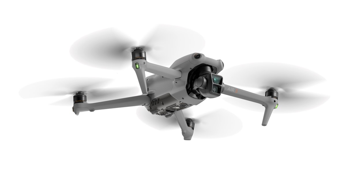 DJI Air 3 Fly More Combo - Im Flug