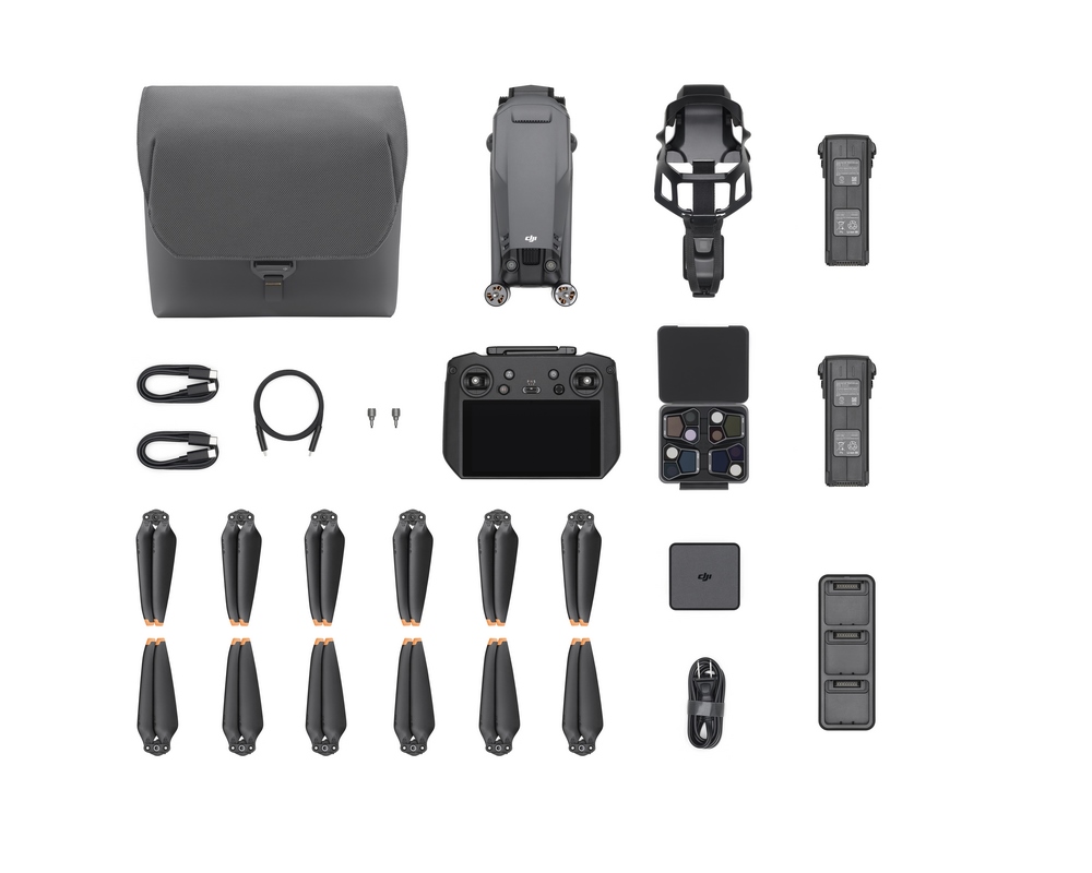 DJI Mavic 3 Pro Cine Premium Combo (DJI RC Pro)