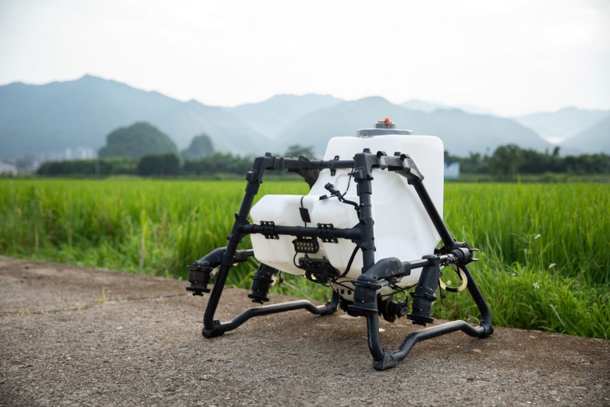 DJI AGRAS T100