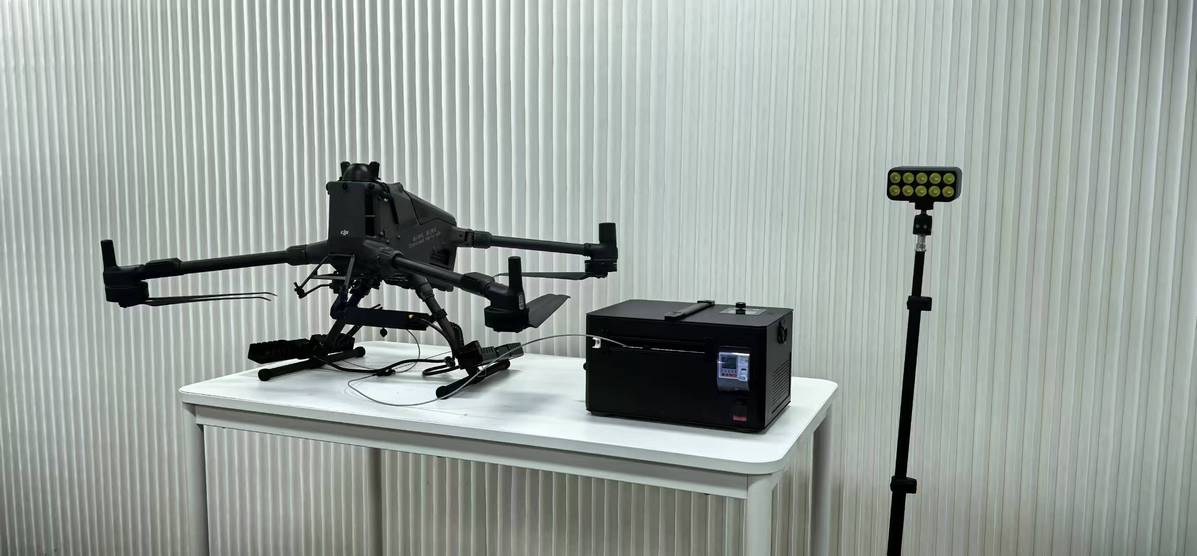 DJI Matrice 400 | Tethered System TE400 | Kabelgebundes Drohnensystem